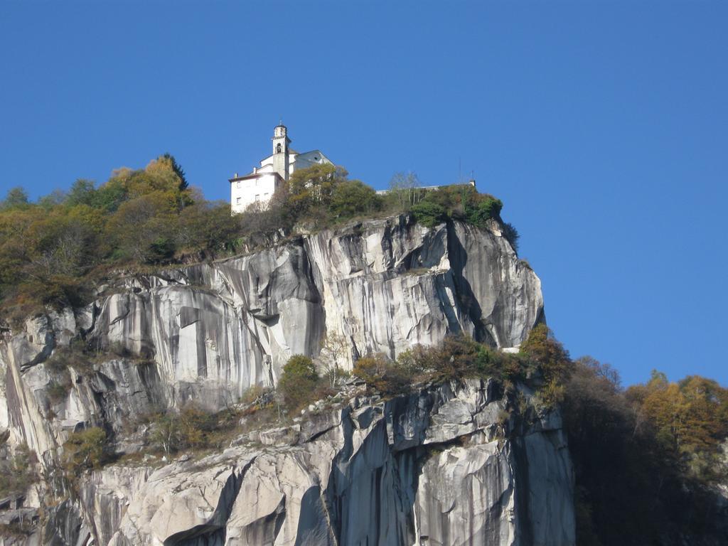Emy Lake Orta Пелла Екстер'єр фото